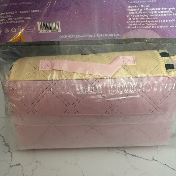 Labubu Blanket limited edition folded NWT - Picture 4 of 6